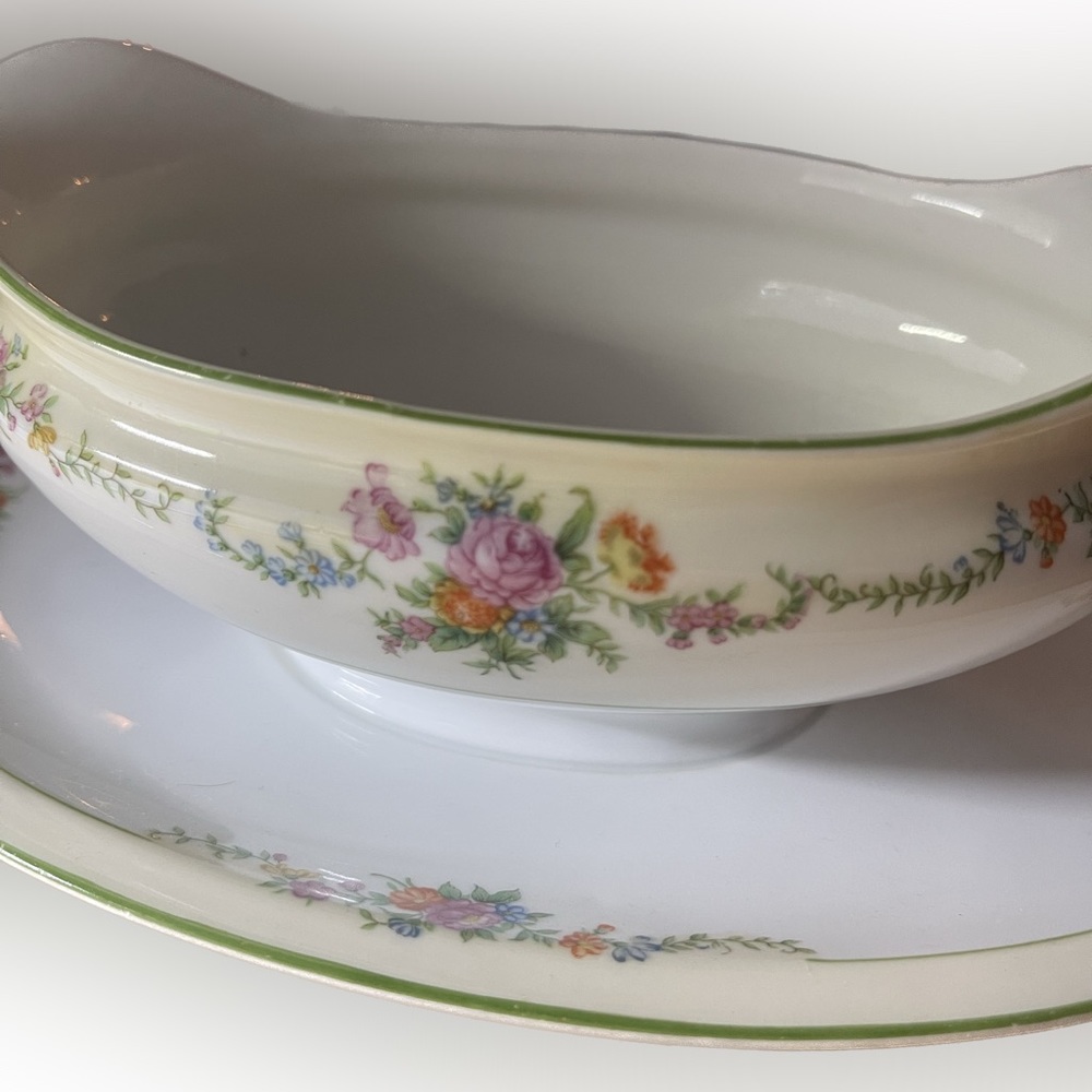 Authentic vintage Noritake gravy boat
